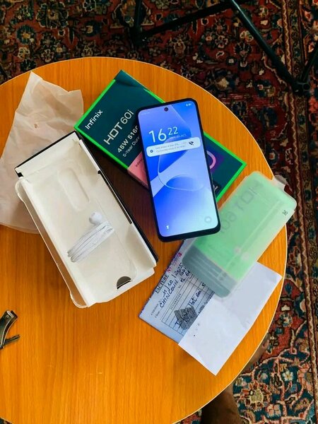 Smartphone Infinix Hot 60
