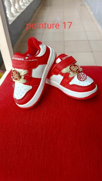 Chaussures pour enfants stylées