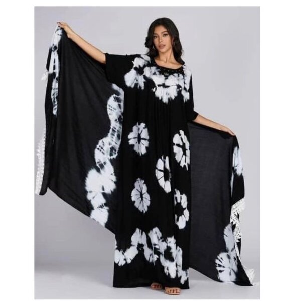 Kaftan en soie noir et blanc