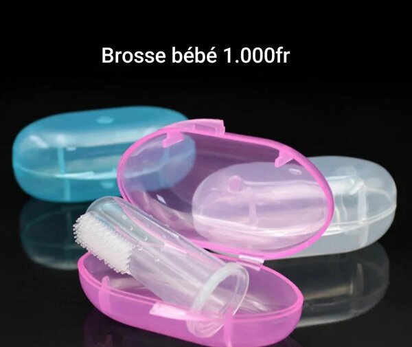 Brosse à dents bébé doigt