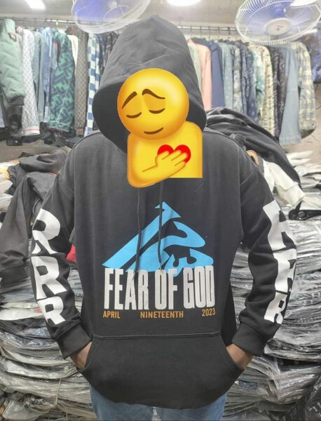 Sweat à capuche tendance