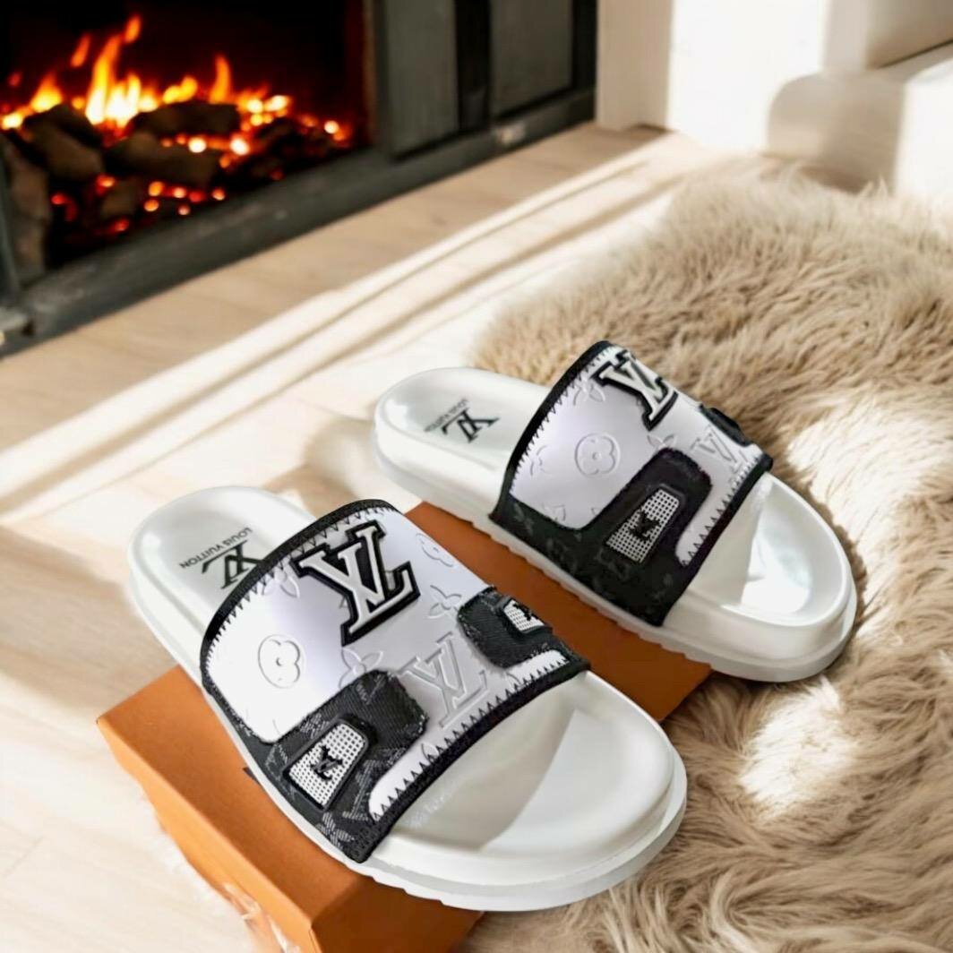Men fashion slippers