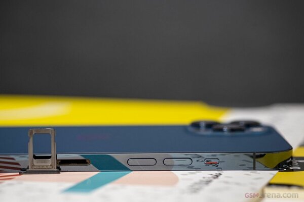 Iphone 12 pro max 256 gb k15,500