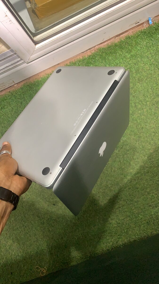 MacBook Pro 2012 model 128 SSD 6G memory 13inch