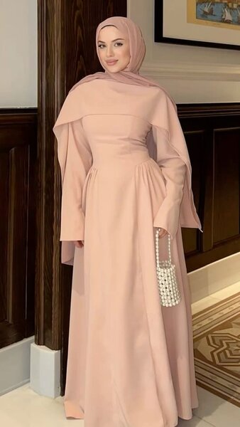 Robe élégante longue rose