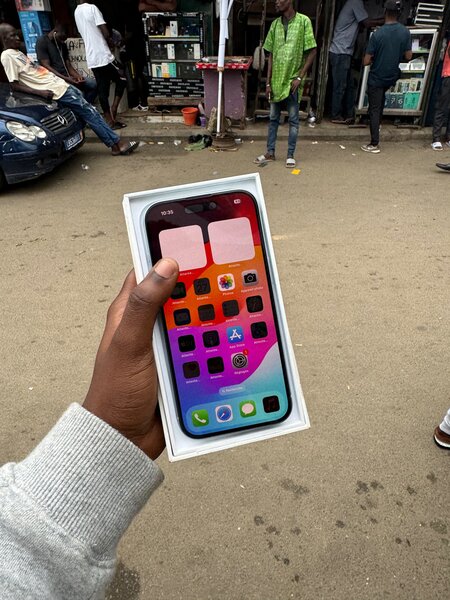 iPhone 15 simple 128G