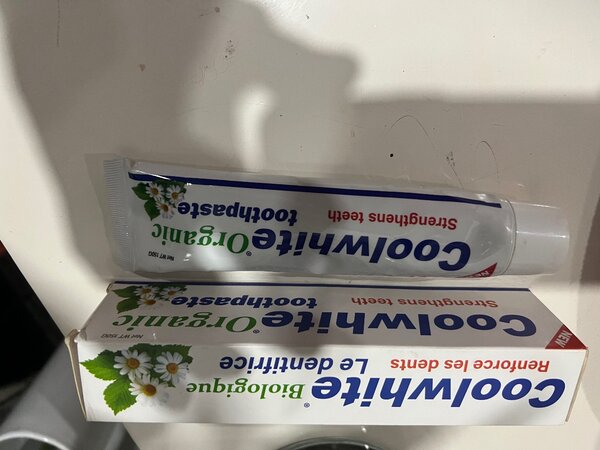 Coolwhite dentifrice