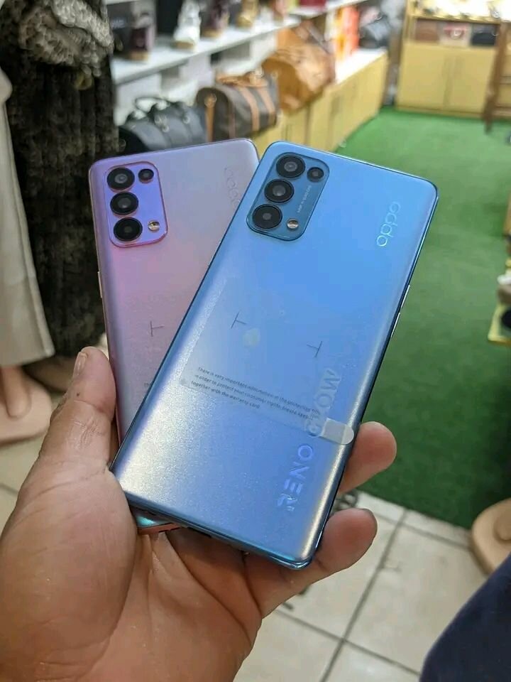 Smartphone OPPO moderne 5G