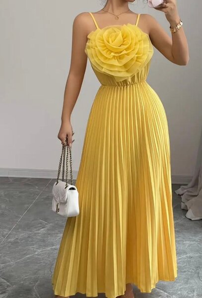Robe longue à fleurs jaune