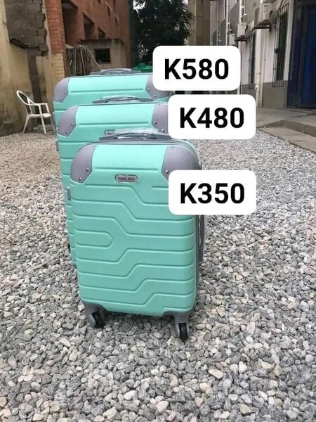 Smart traveling suitcases