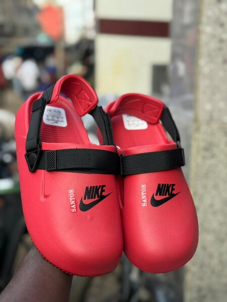 Sandales rouges unisexes