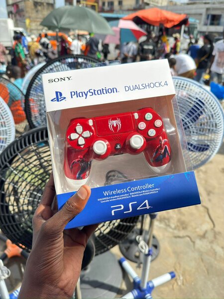 Manette PS4 Spider-Man