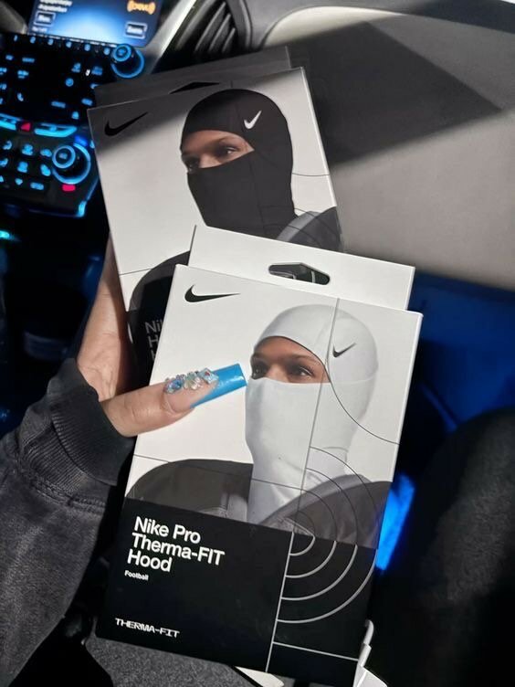 Nike Pro Therma-FIT Cagoule