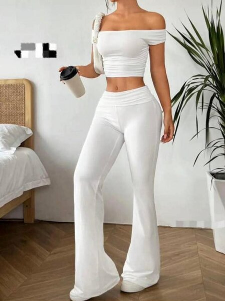 Tenue deux pièces blanc élégant