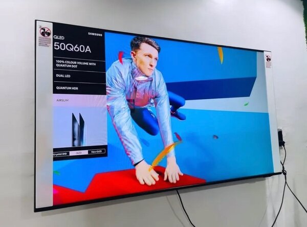 Samsung Qled Smart UHD 4K Apple AirPlay, Smart View,