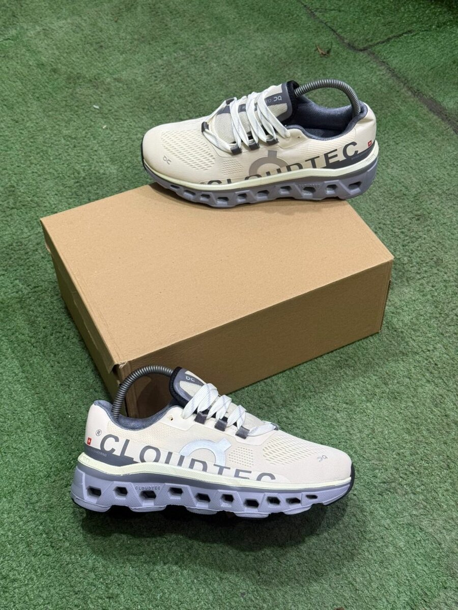 Chaussures de course Cloudtec élégantes