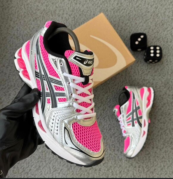 Chaussures de course confortables Asics