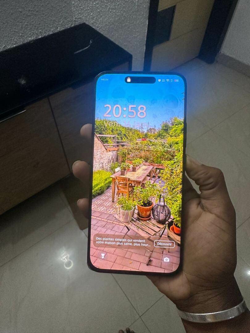 Tecno Spark 40 pro plus