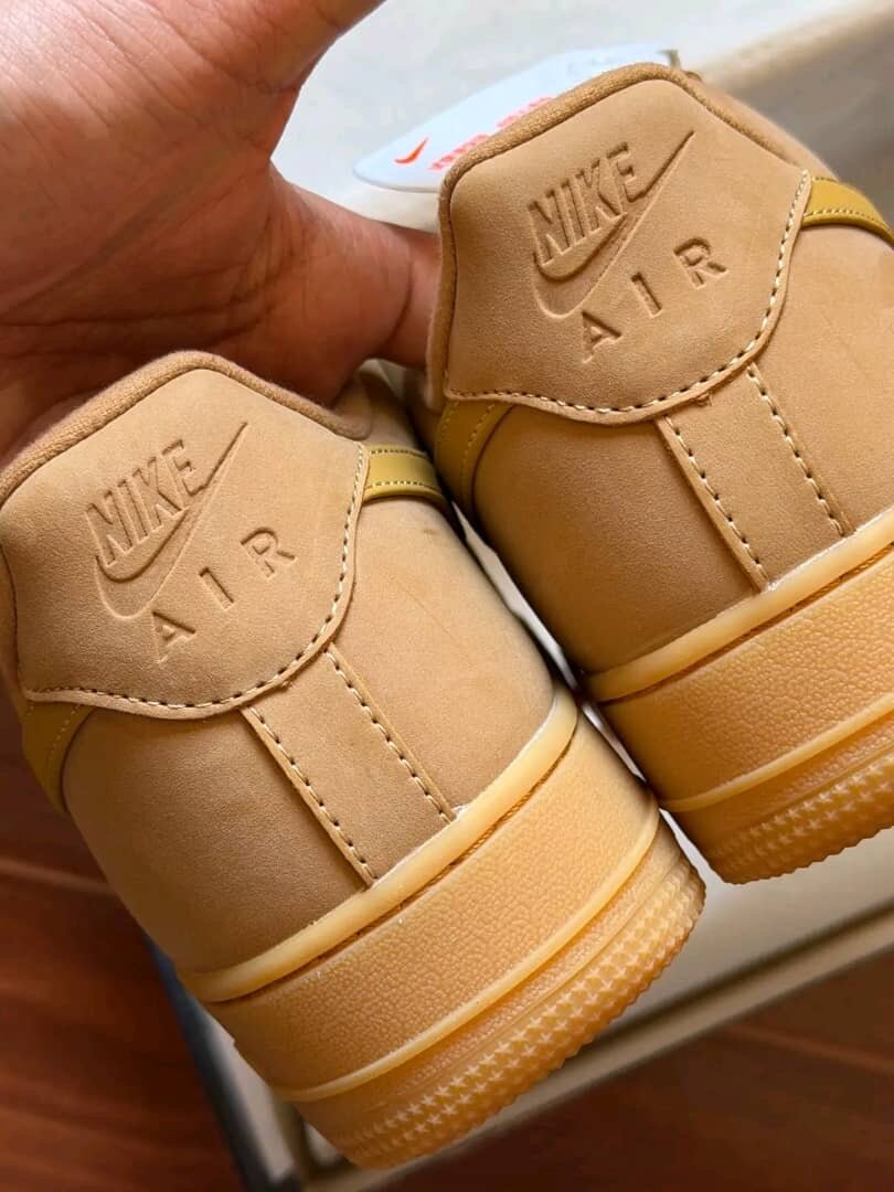 Nike Air Force 1 Premium Beige