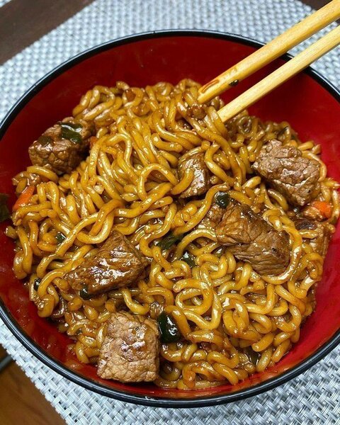 Nouilles instantanées au bœuf