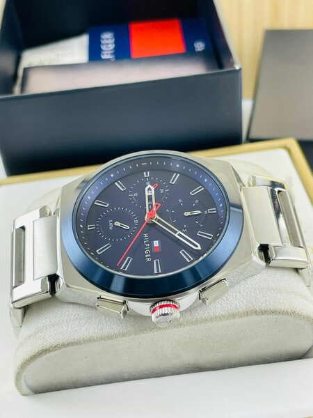 Montre Tommy hilfiger Homme m1004