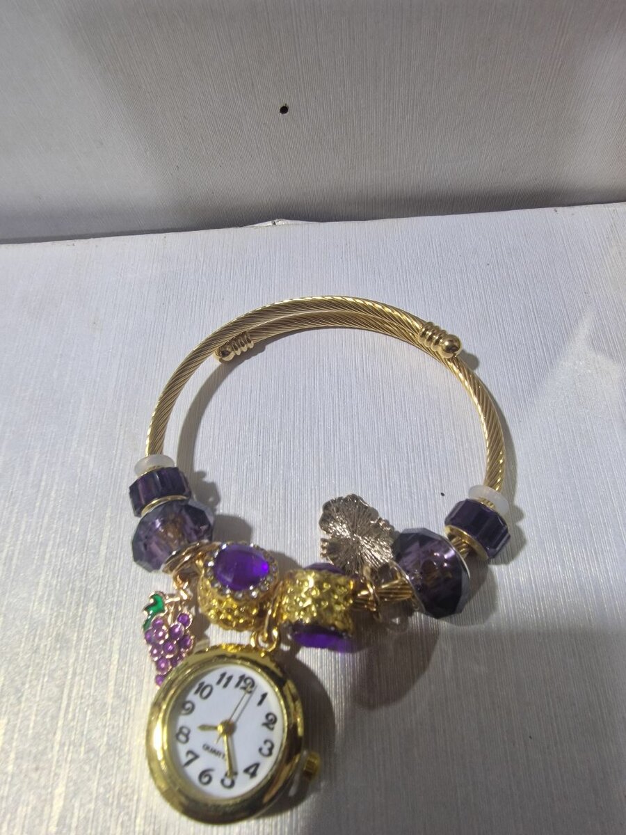 Bracelet montre bijou élégant