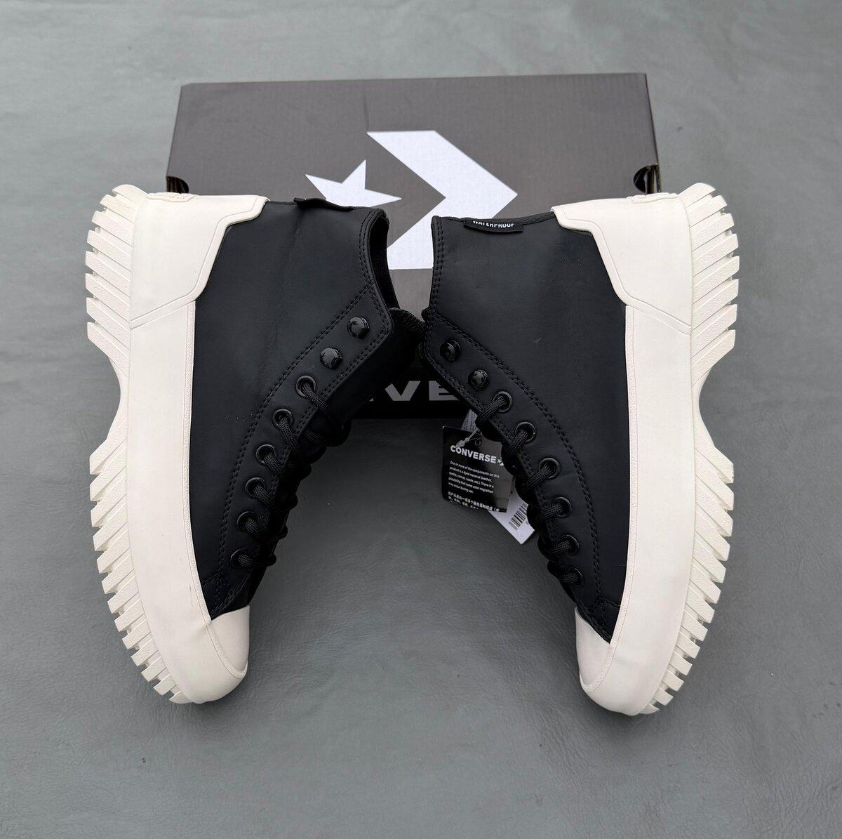 Baskets montantes Converse modernes