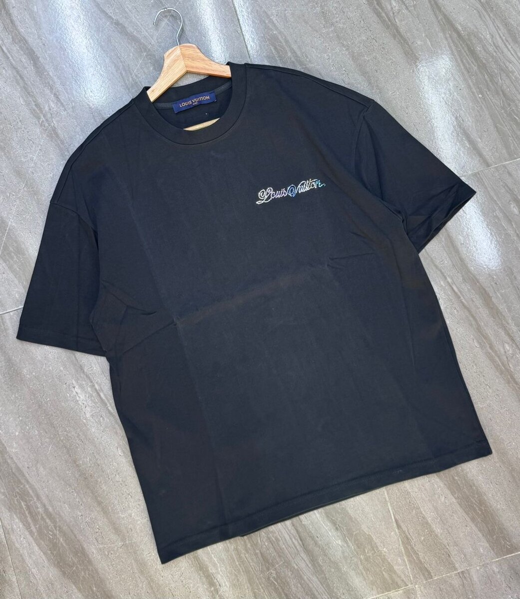 T-shirt noir homme tendance