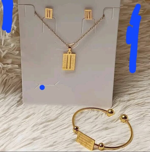 Bijoux en acier inoxydable