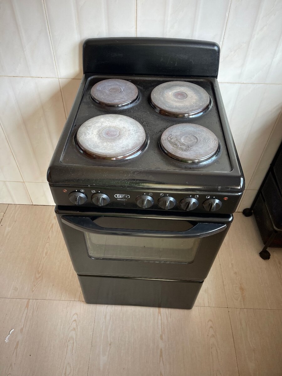 Four plate Cooker