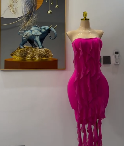 Elegant tigth dress pink