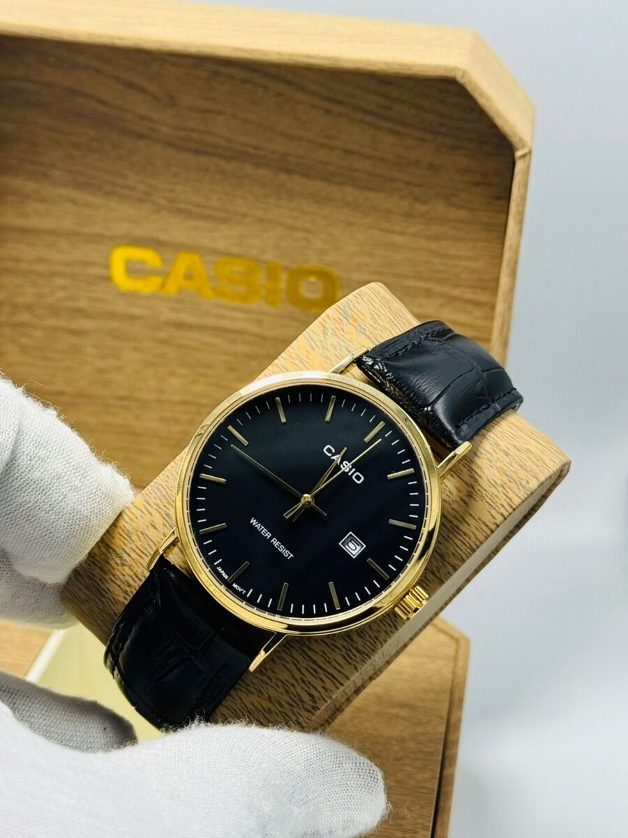 Montre élégante Casio en cuir