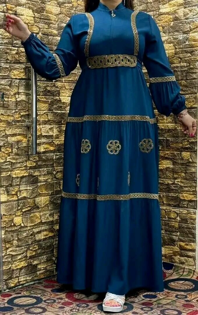 Robe longue élégante brodée