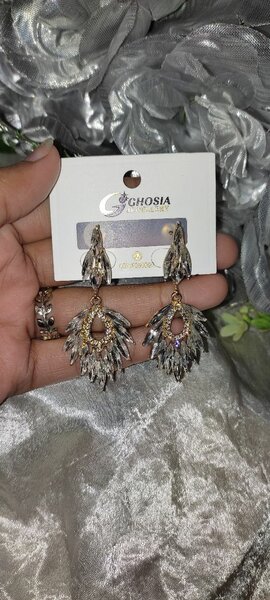 Women Earrings Sparkling Lady Elegant Tassel Long Stud Earri