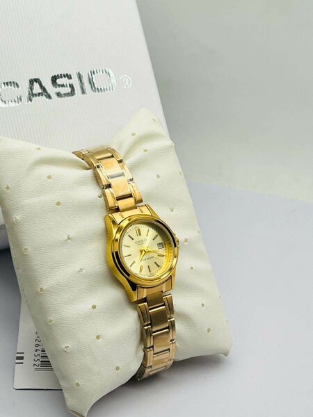 Montre Femme Dorée Casio