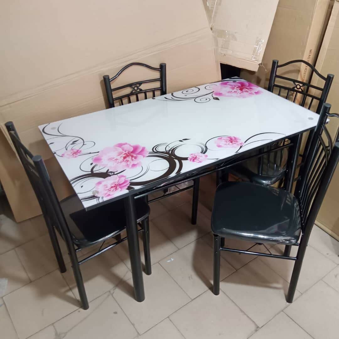 Table salle à manger florale