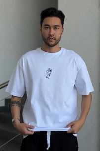 Мужская футболка белого цвета
