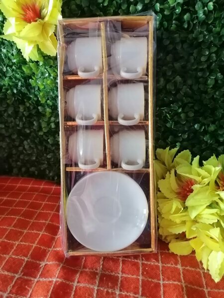 6 petites tasse de café noir