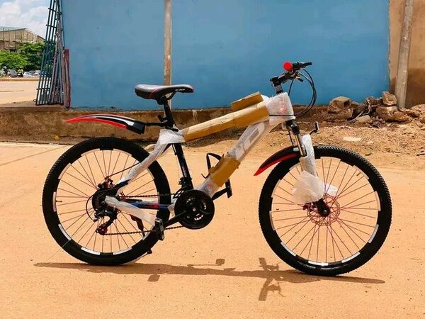 Vélo tout-terrain robuste