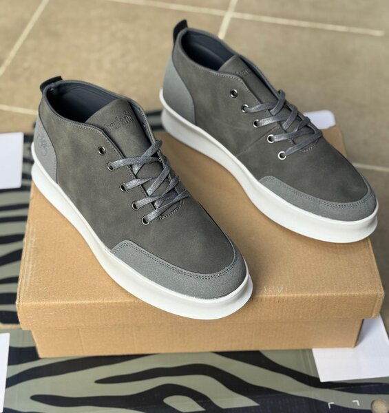 Sneakers montantes urbaines tendance