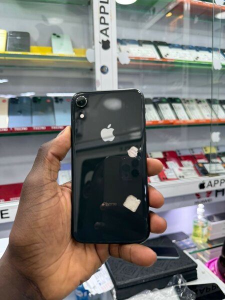 iPhone XR 64go quasi neuf