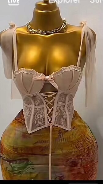 Corset en dentelle chic