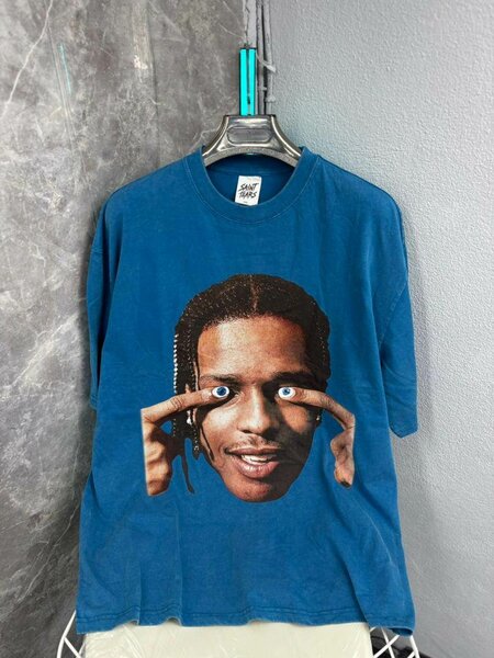 T-shirt graphique tendance