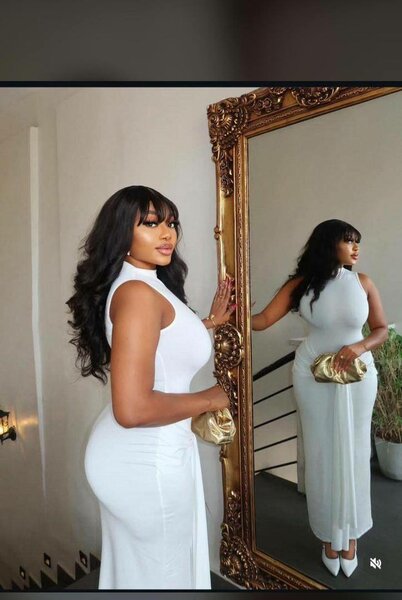 Robe élégante blanche femme