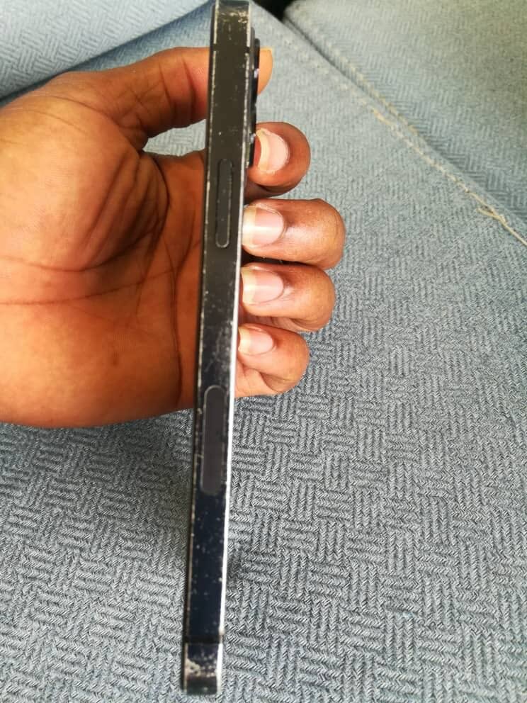 iPhone 12 simple doccasion