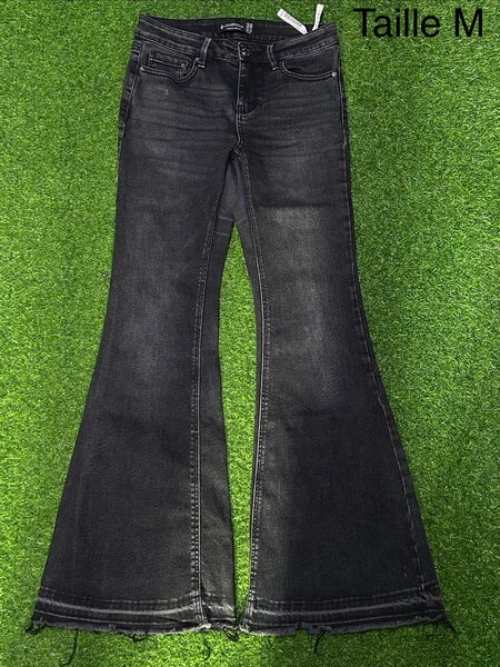 Pantalons évasés tendance