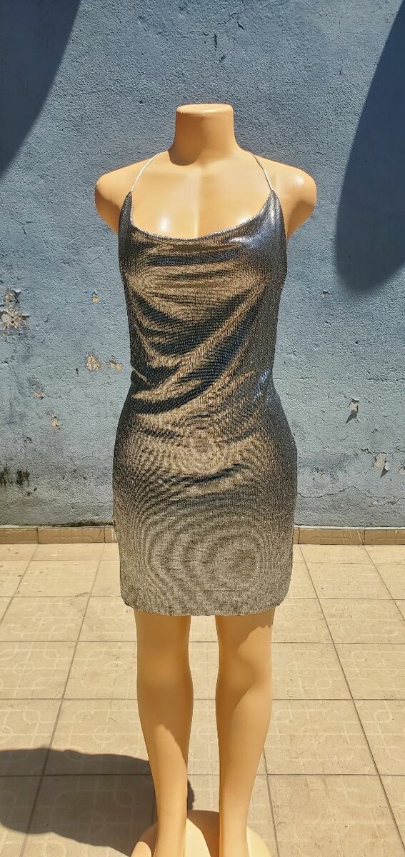 Robe élégante argentée