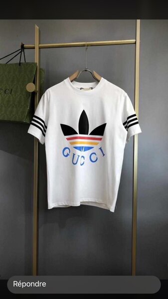 T-Shirt Blanc à Logo Stylé