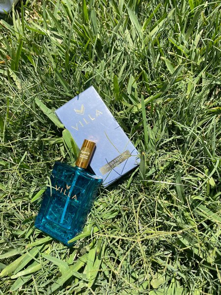 Female and male perfumes