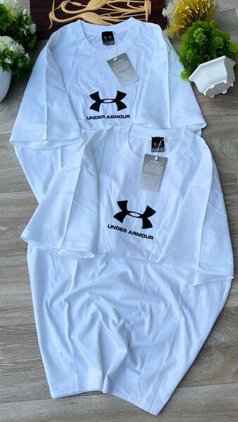 T-shirts Unisex Under Armour et Reebok